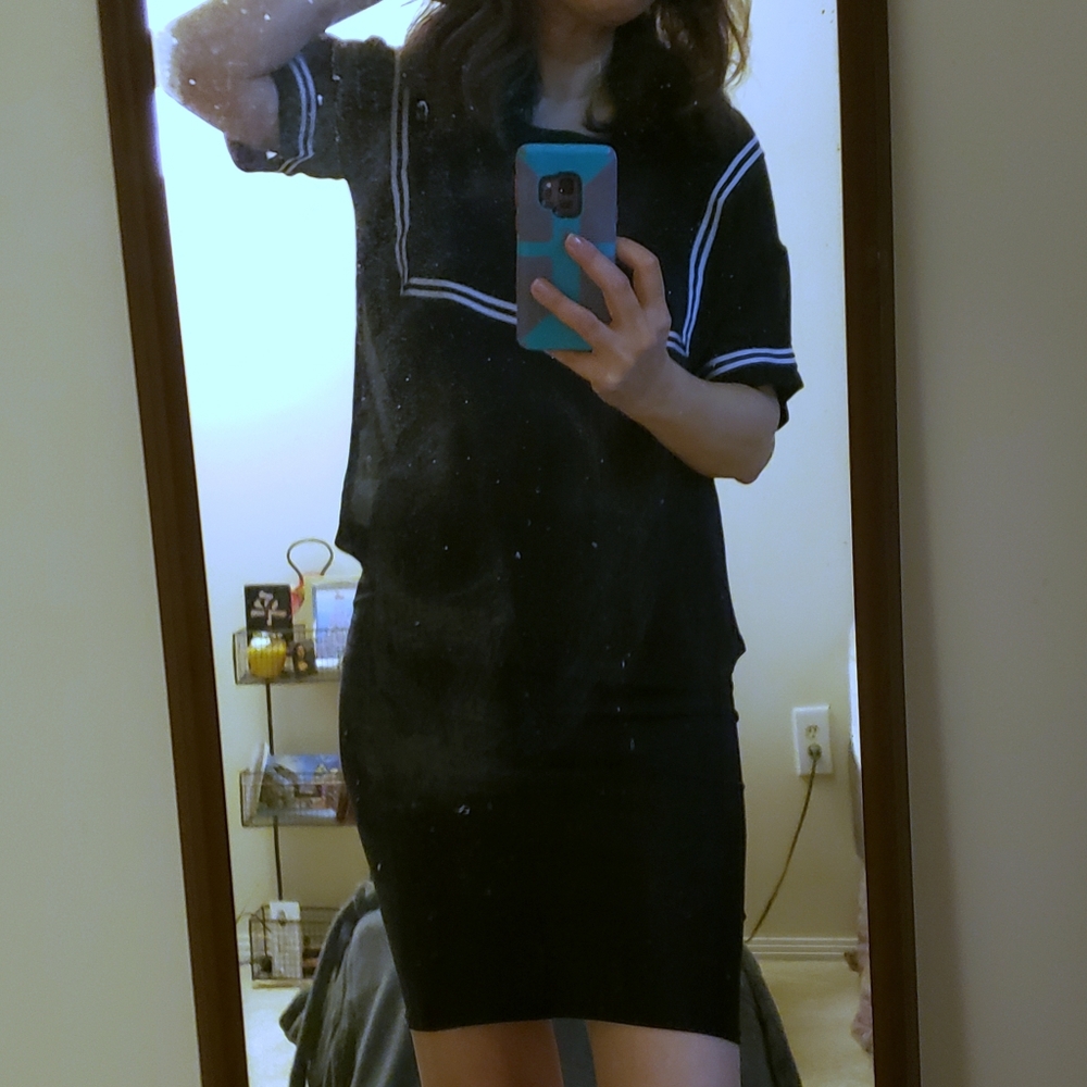 💙Sheer black blouse with classic white trims.